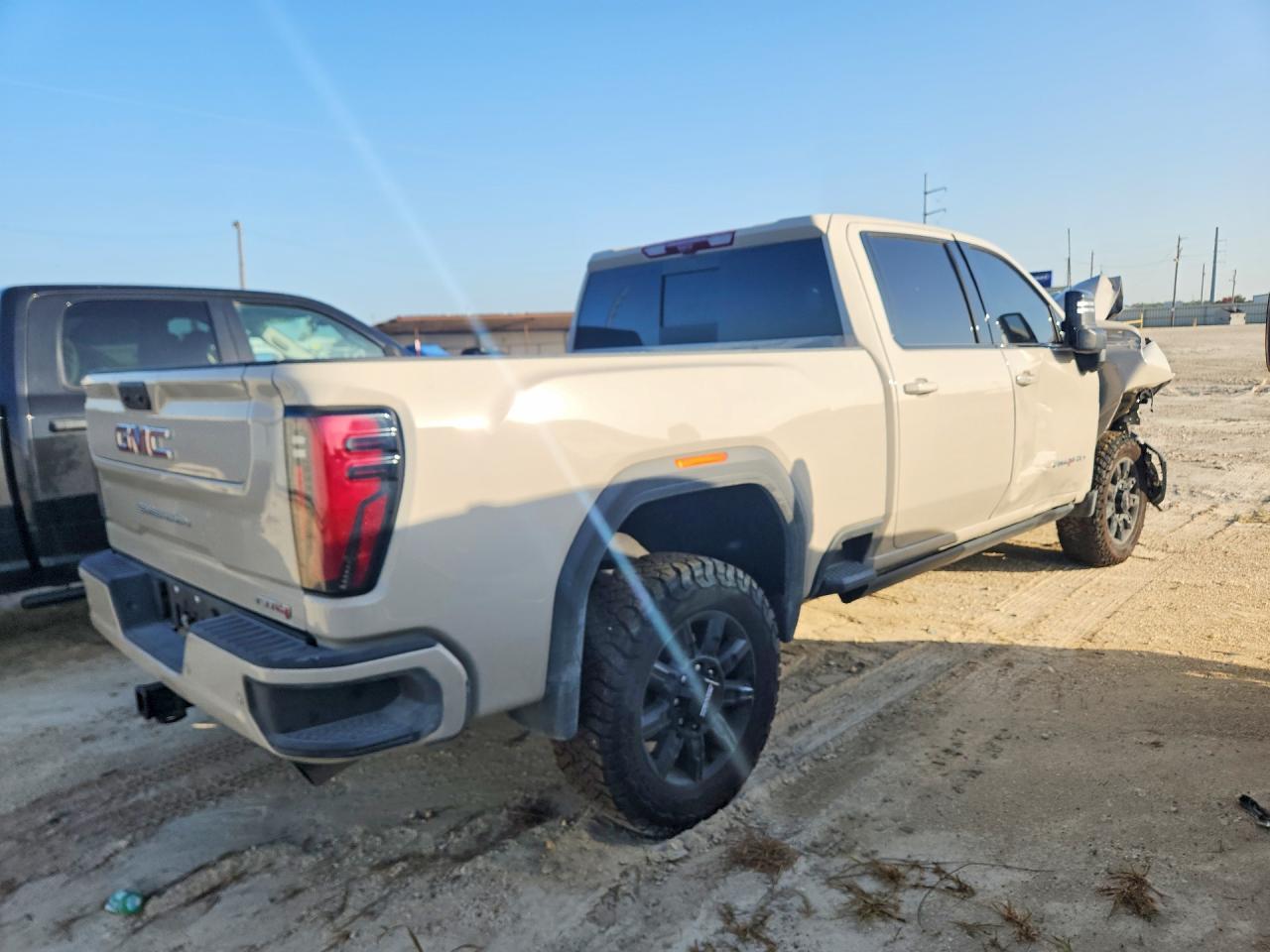 2026 GMC Sierra K2500 At4 - Фото 3