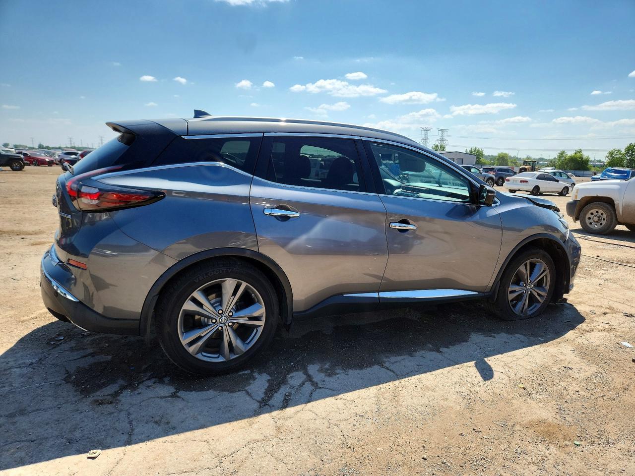 2019 Nissan Murano Platinum - Image 3