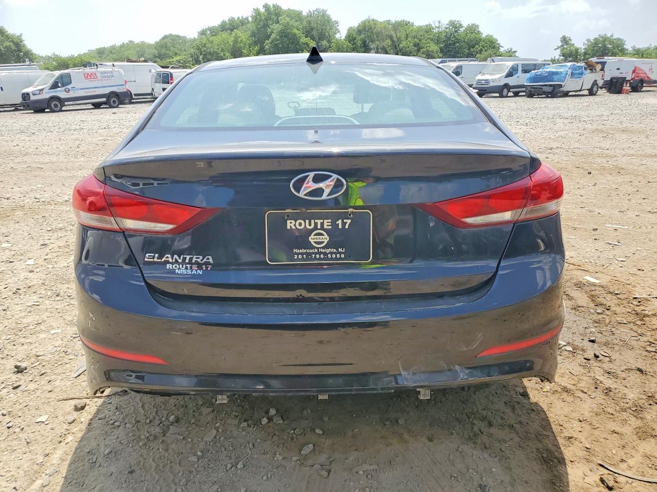 2017 Hyundai Elantra Se - Фото 6