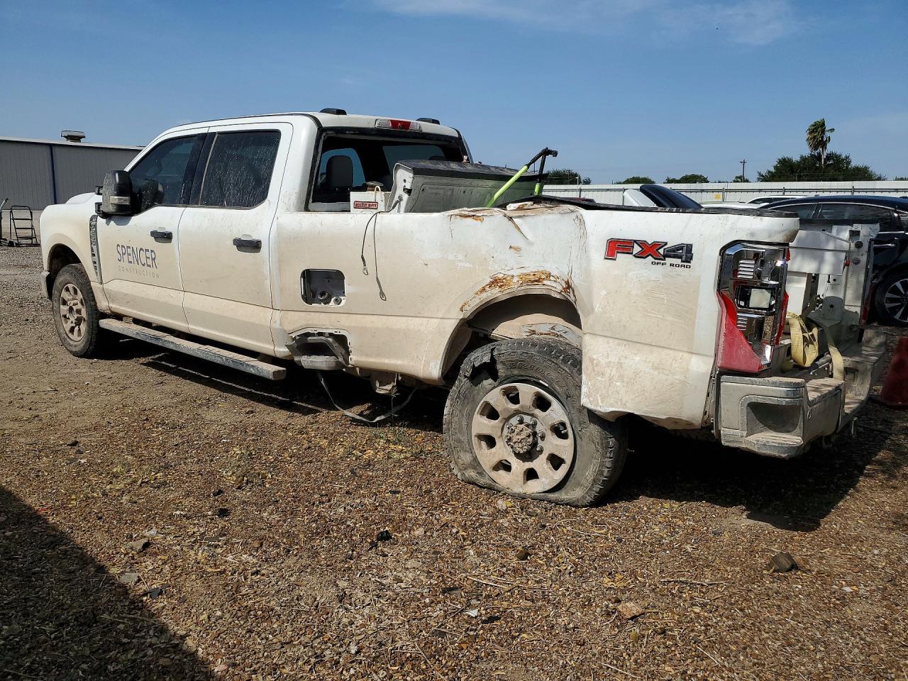 2024 Ford F250 Super Duty - Image 2
