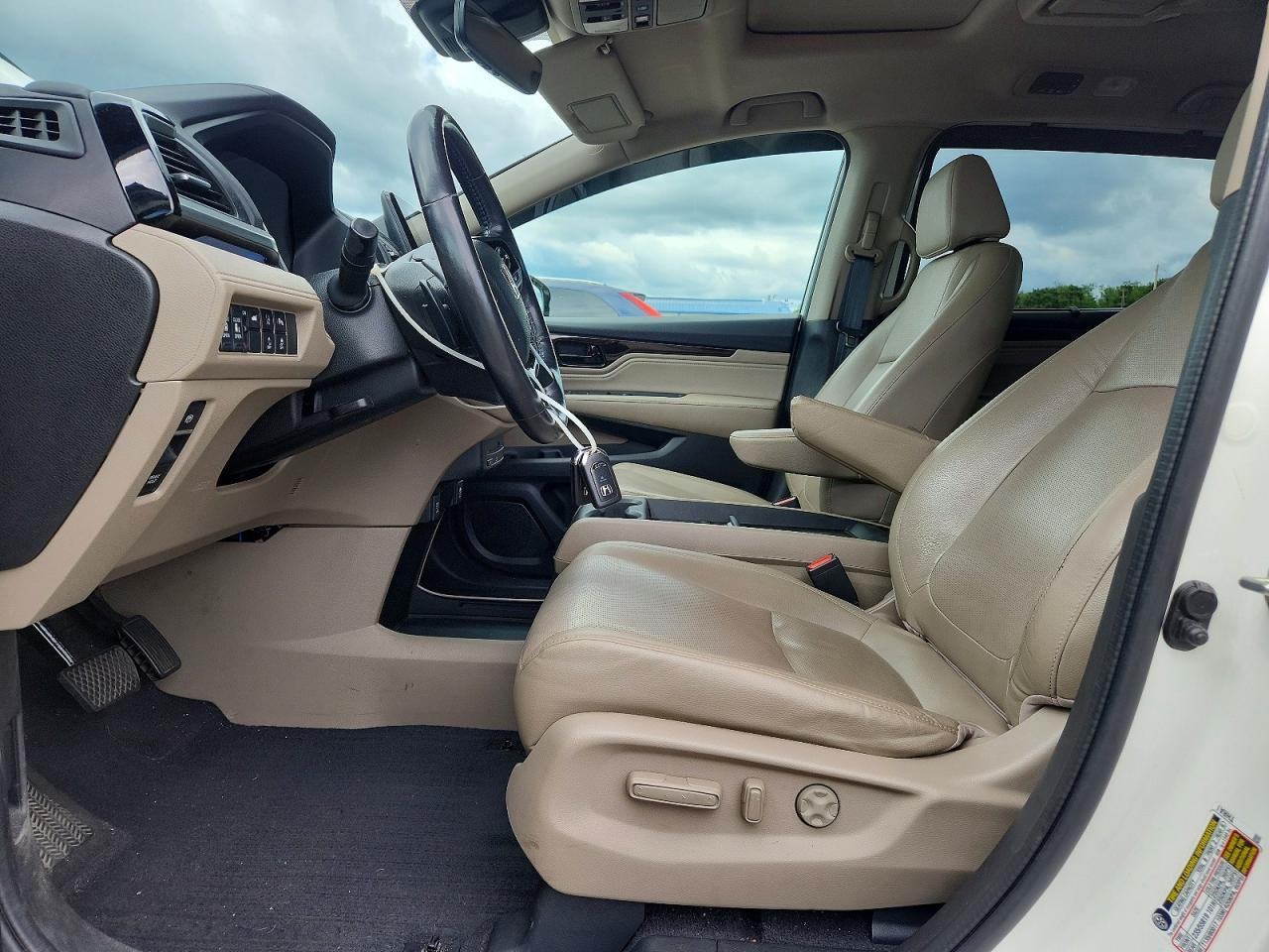 2018 Honda Odyssey Elite - Image 7