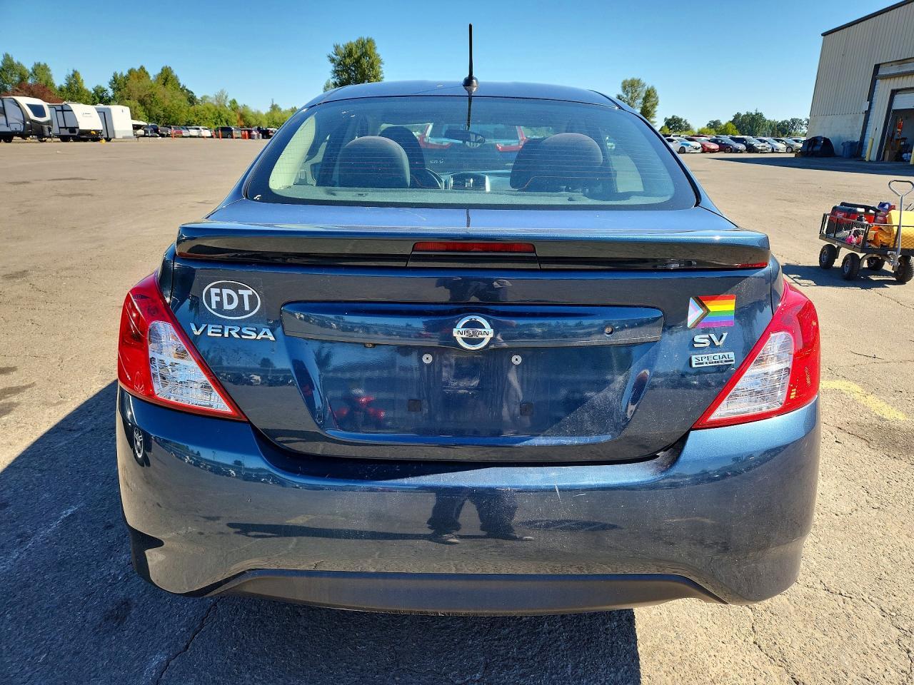 2017 Nissan Versa 1.6 S - Фото 6