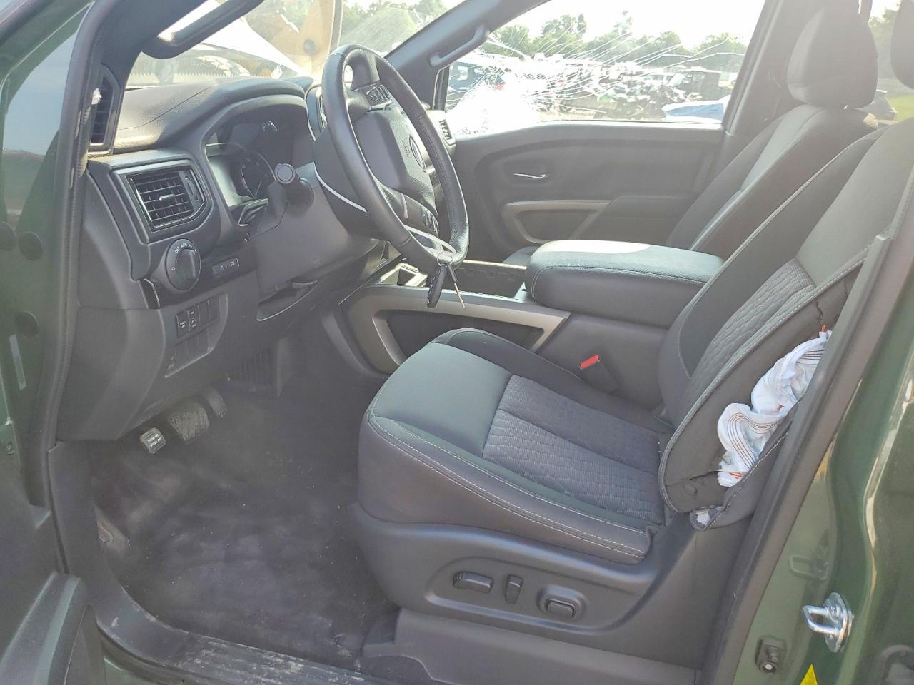 2024 Nissan Titan Sv - Фото 7
