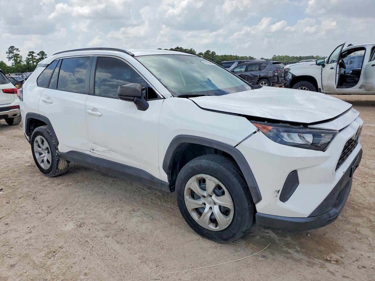 2021 Toyota Rav4 Le - Image 4
