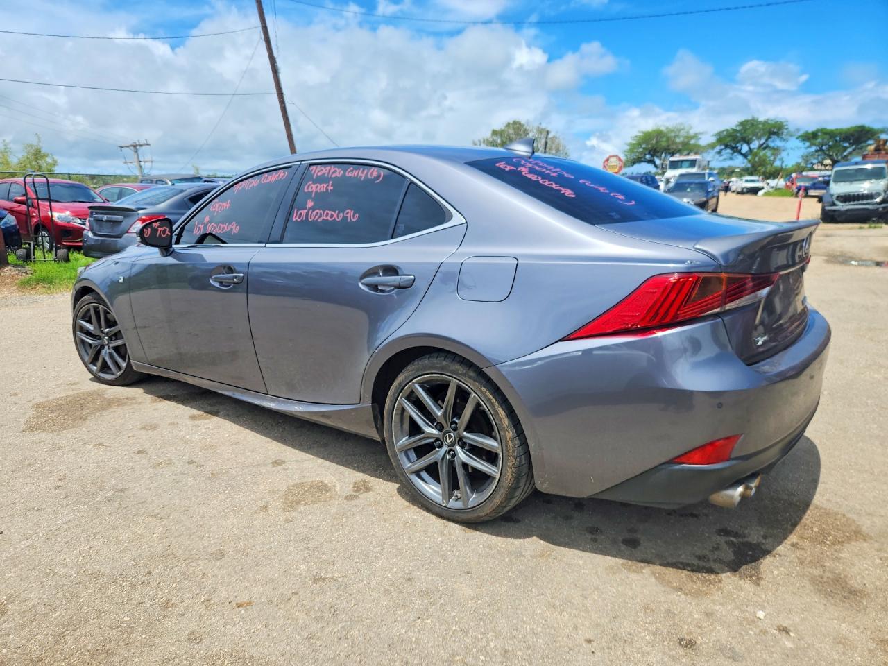 2018 Lexus Is 300 - Фото 2