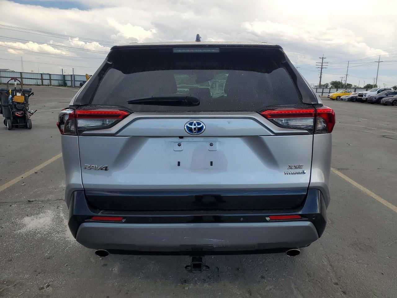 2021 Toyota Rav4 Xse - Image 6