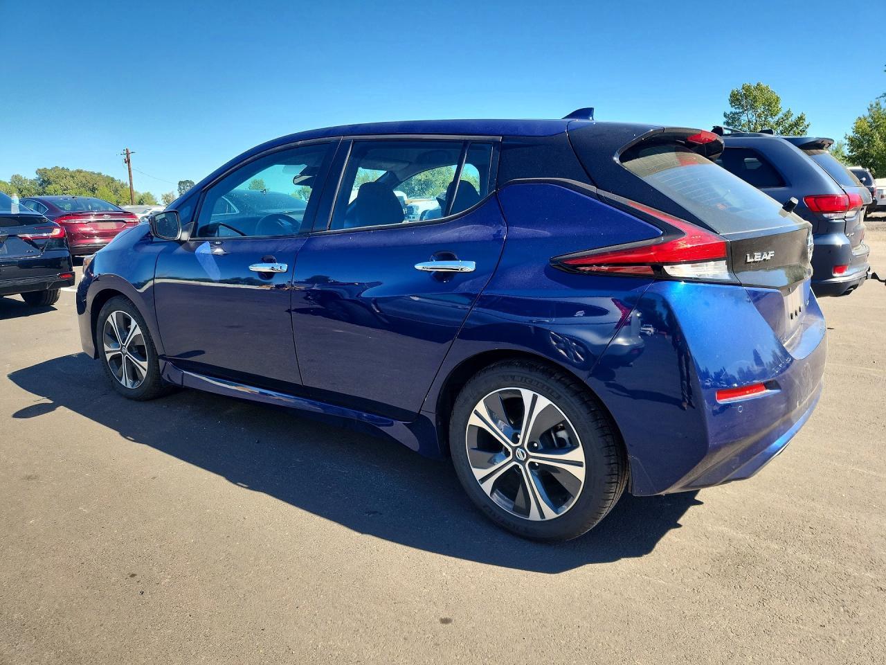 2022 Nissan Leaf Sv - Фото 2