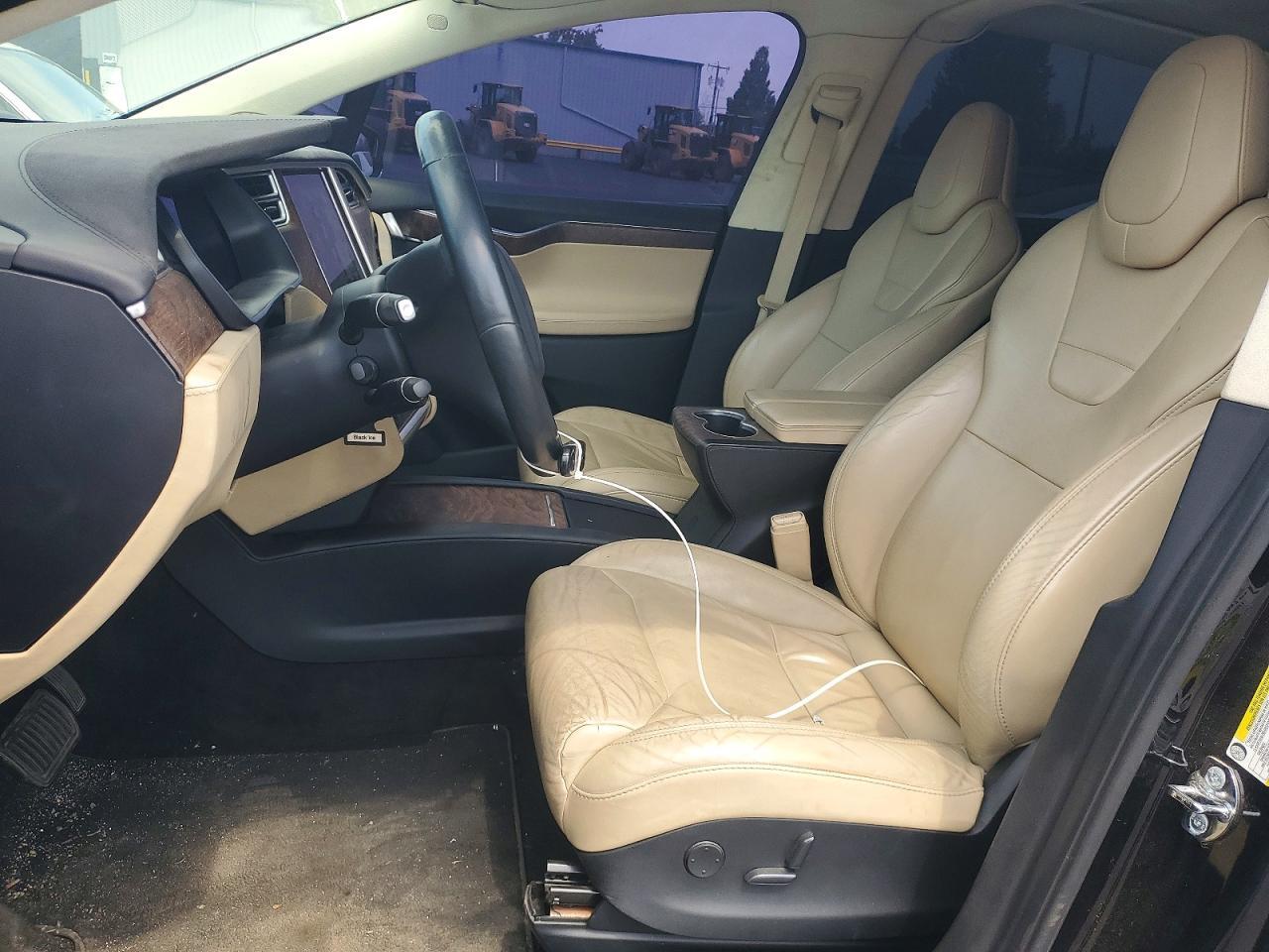2017 Tesla Model X - Фото 7