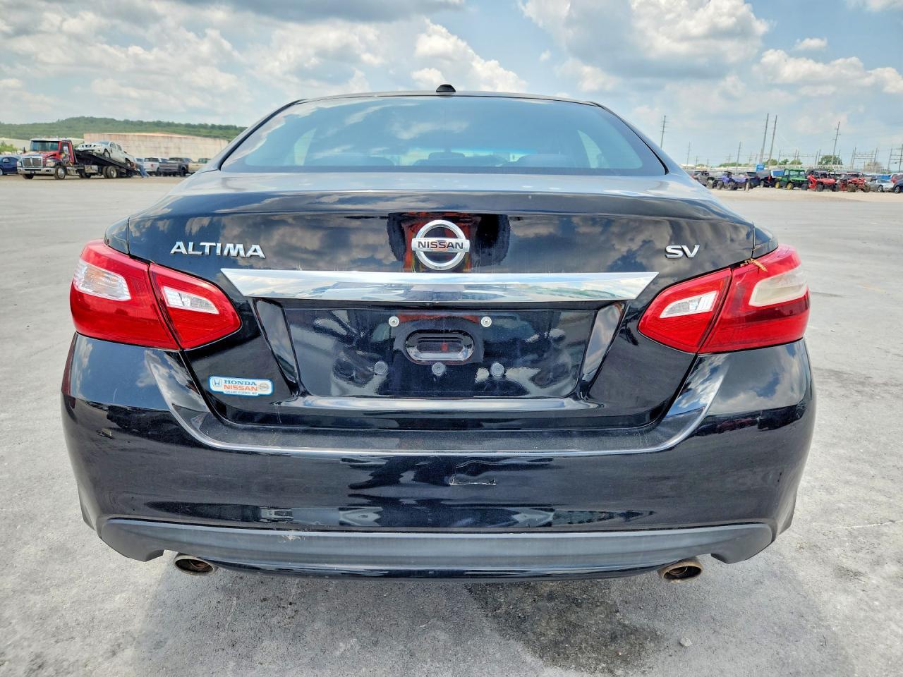 2017 Nissan Altima 2.5 Sv - Image 6