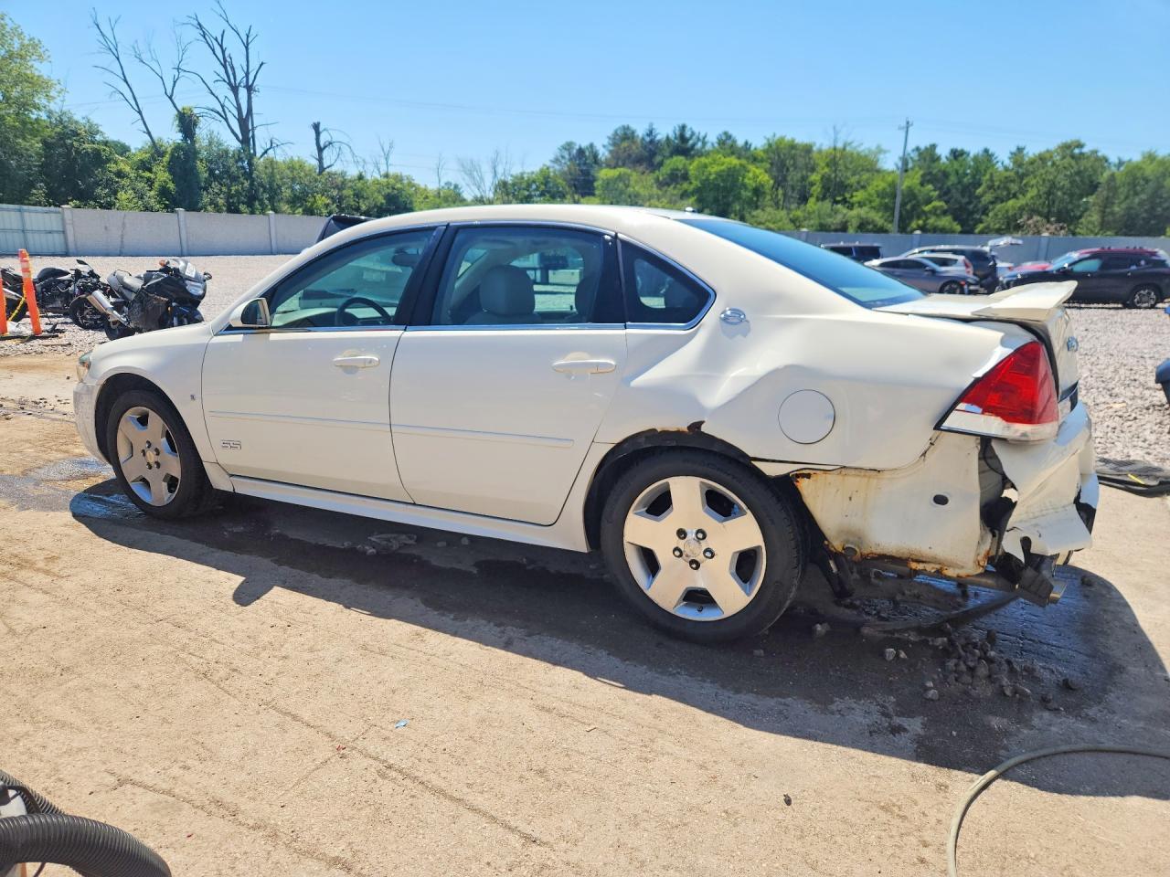 2007 Chevrolet Impala Lt - Image 2