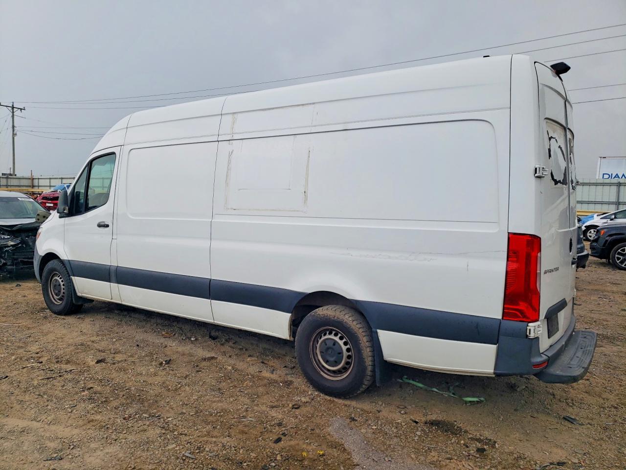 2021 Mercedes-Benz Sprinter 2500 Delivery Van - Фото 2