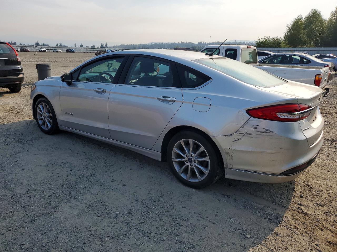 2017 Ford Fusion Se Hybrid - Фото 2