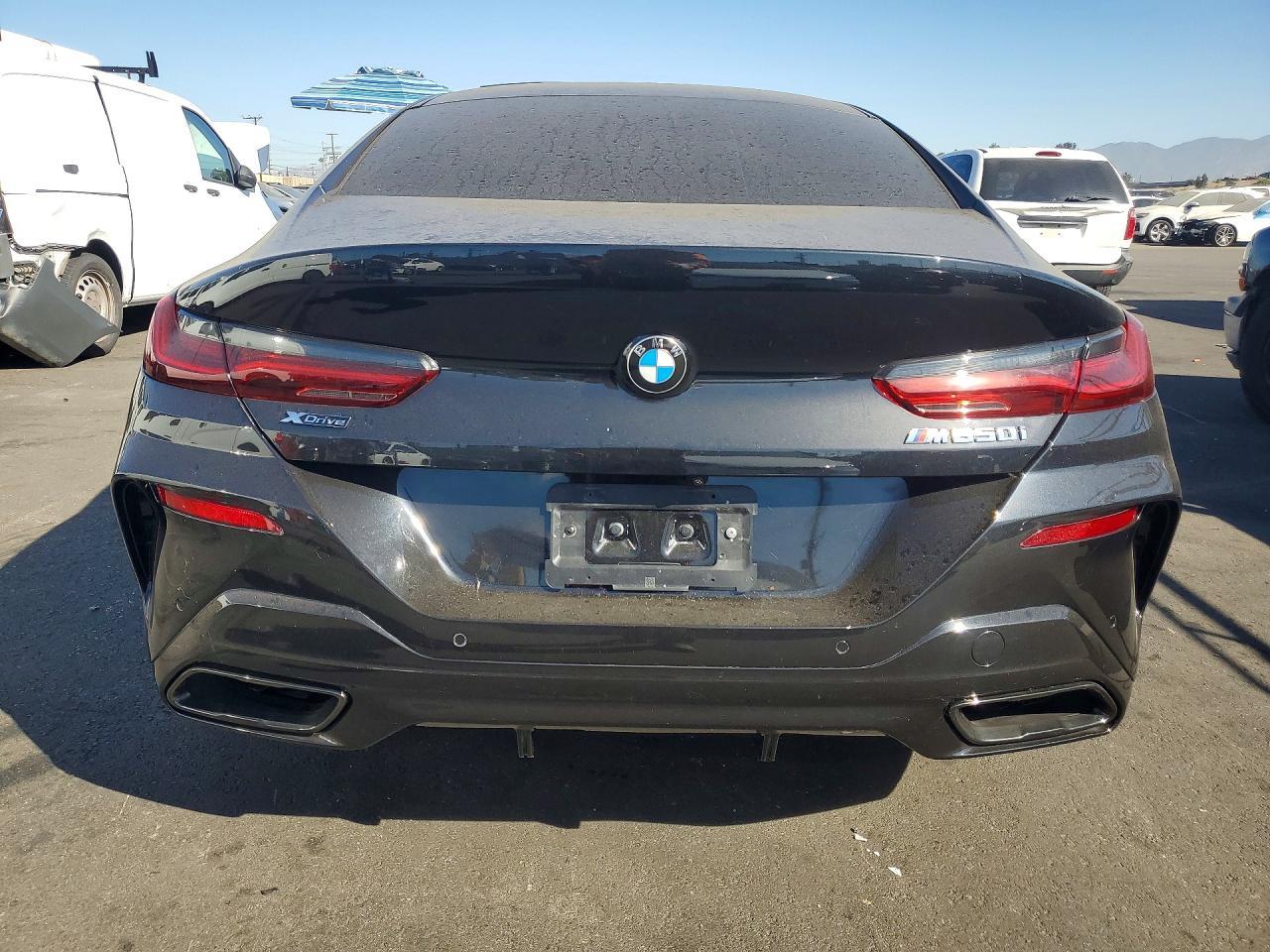 2025 BMW M850Xi - Фото 6