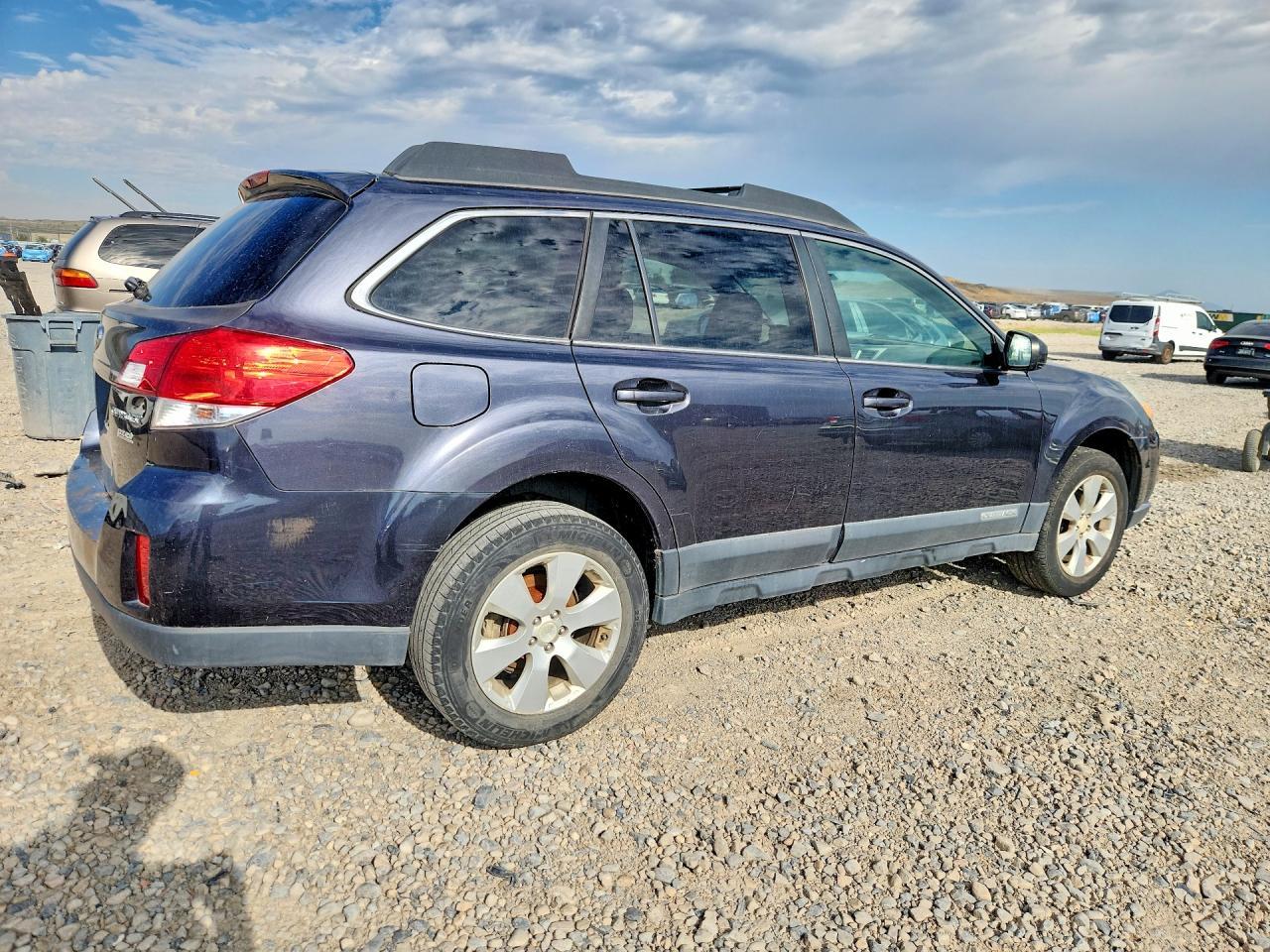 2012 Subaru Outback 2.5I Premium - Image 3