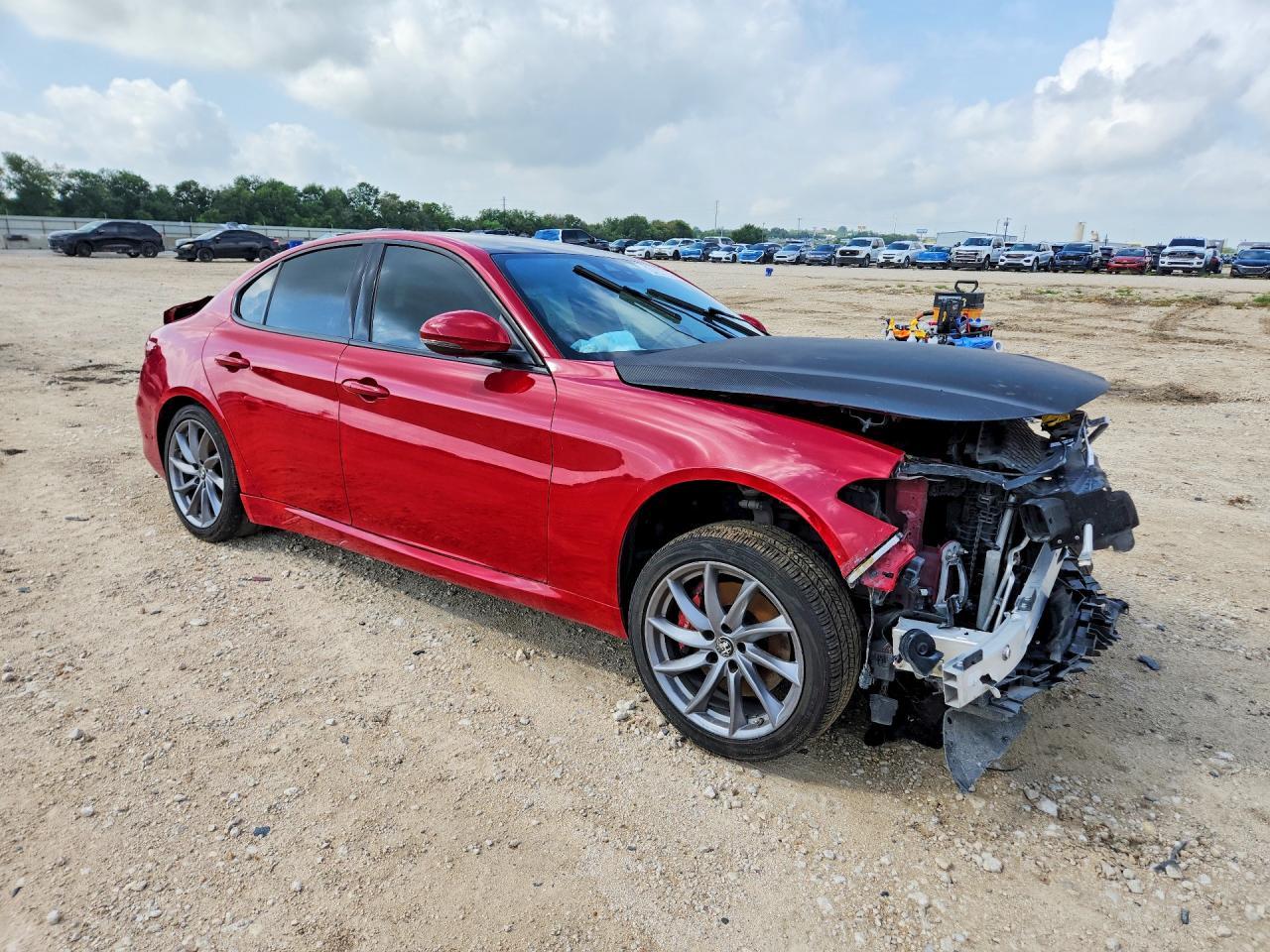 2023 Alfa Romeo Giulia Sprint - Image 4
