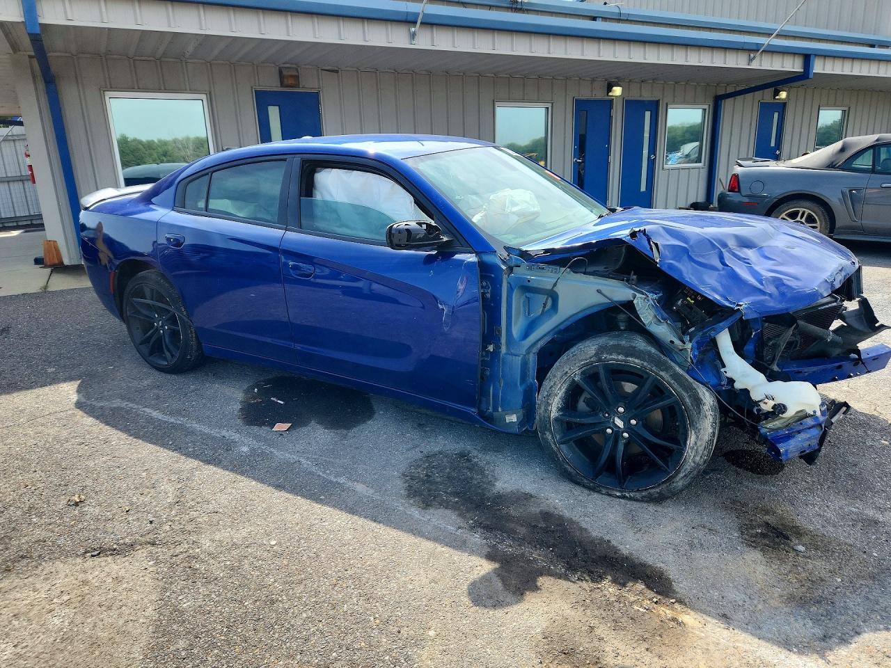 2018 Dodge Charger Sxt - Image 4