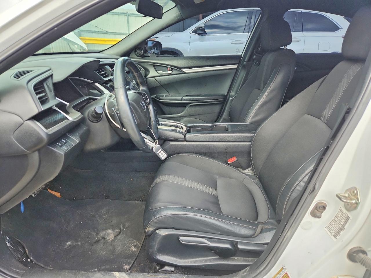 2019 Honda Civic Sport - Image 7