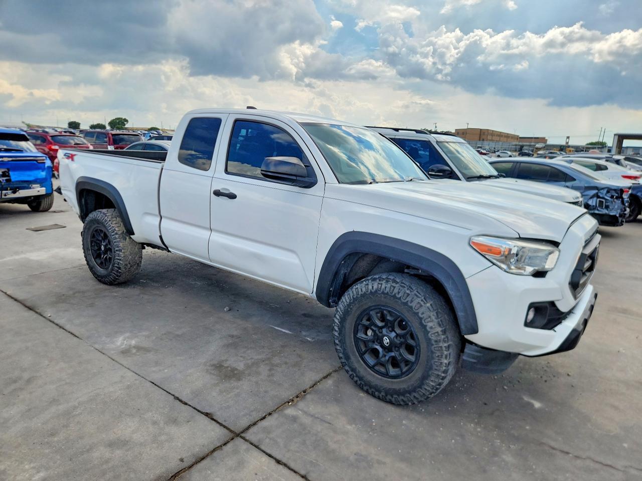 2022 Toyota Tacoma Sr - Фото 4