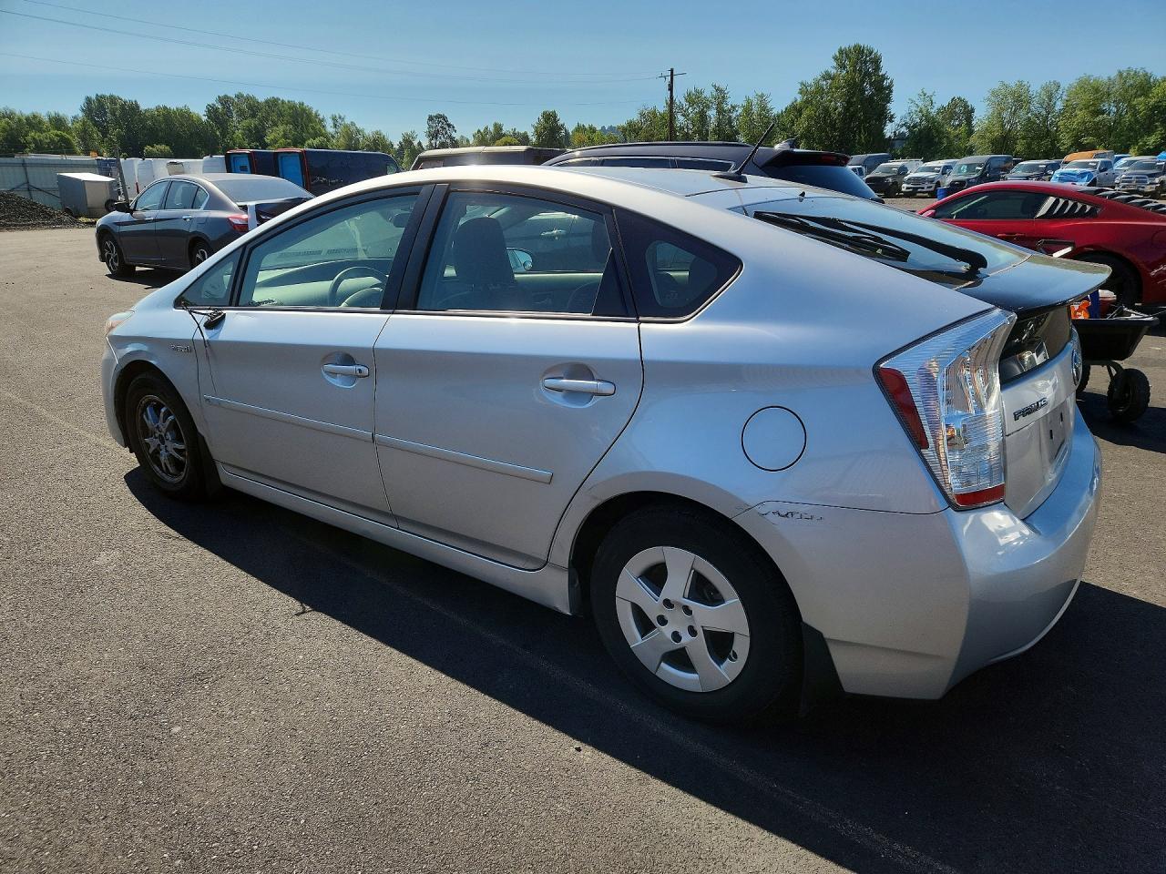 2011 Toyota Prius Three - Фото 2