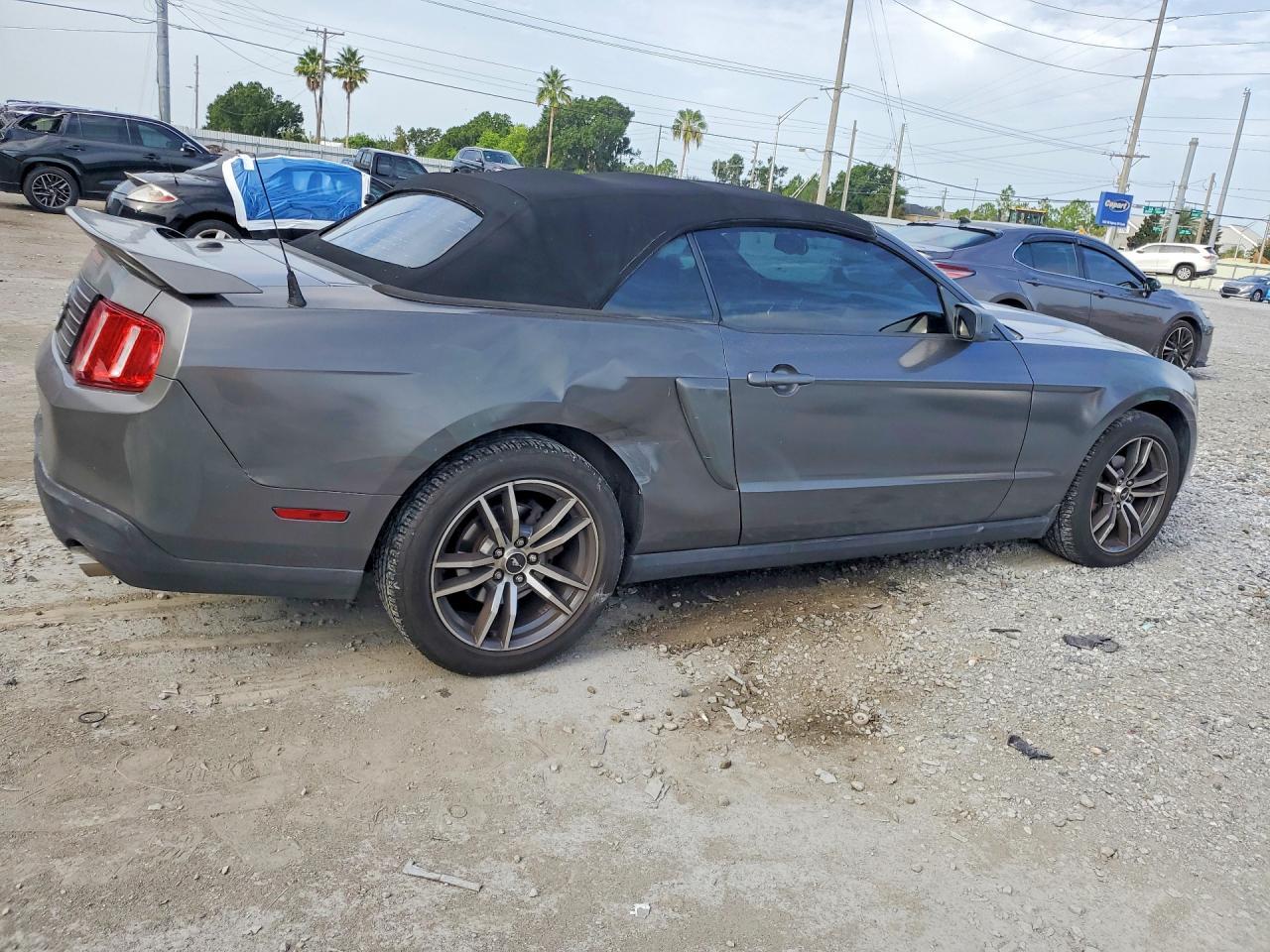 2010 Ford Mustang - Image 3