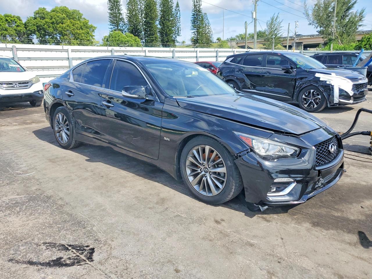 2019 Infiniti Q50 3.0T Luxe - Image 4