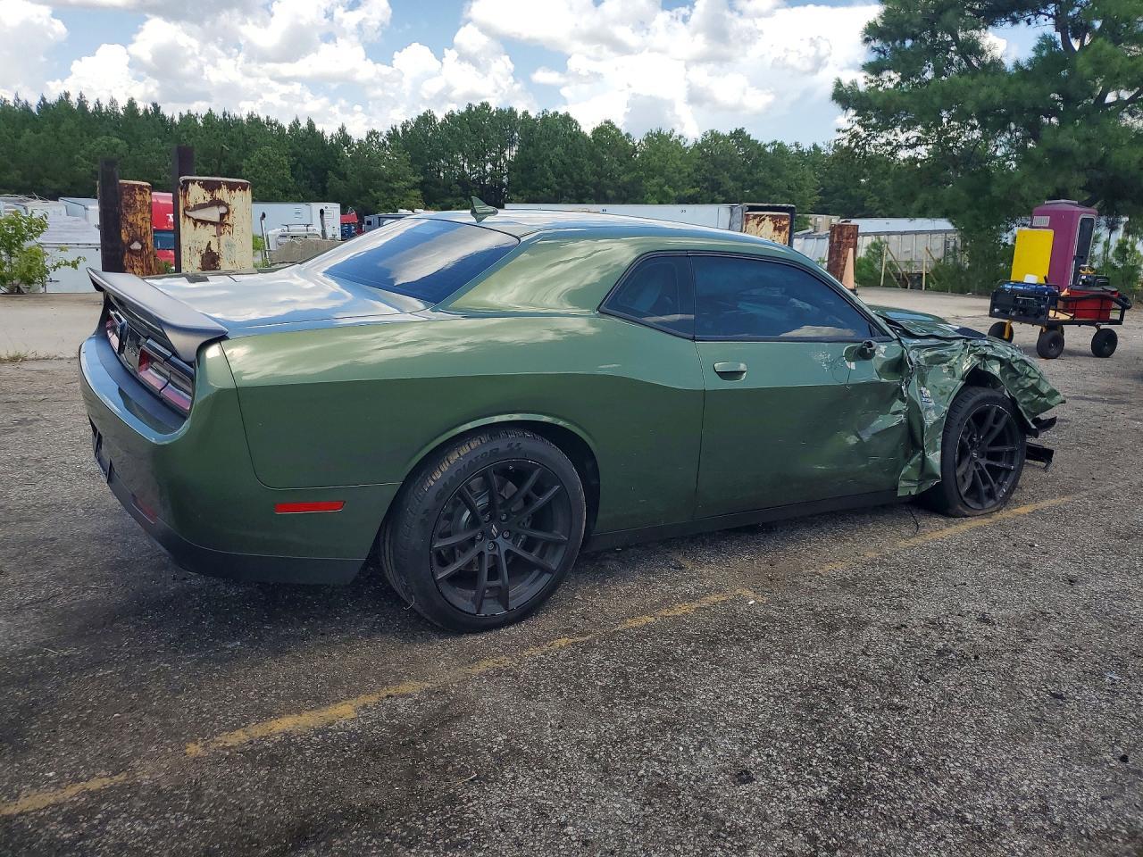 2021 Dodge Challenger - Фото 3