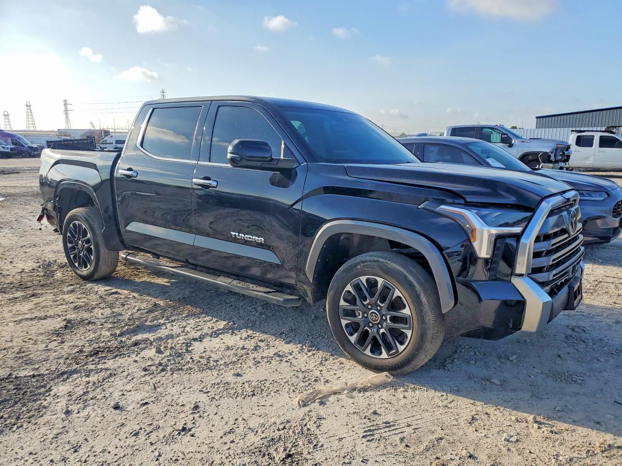 2024 Toyota Tundra Crewmax Limited - Фото 4