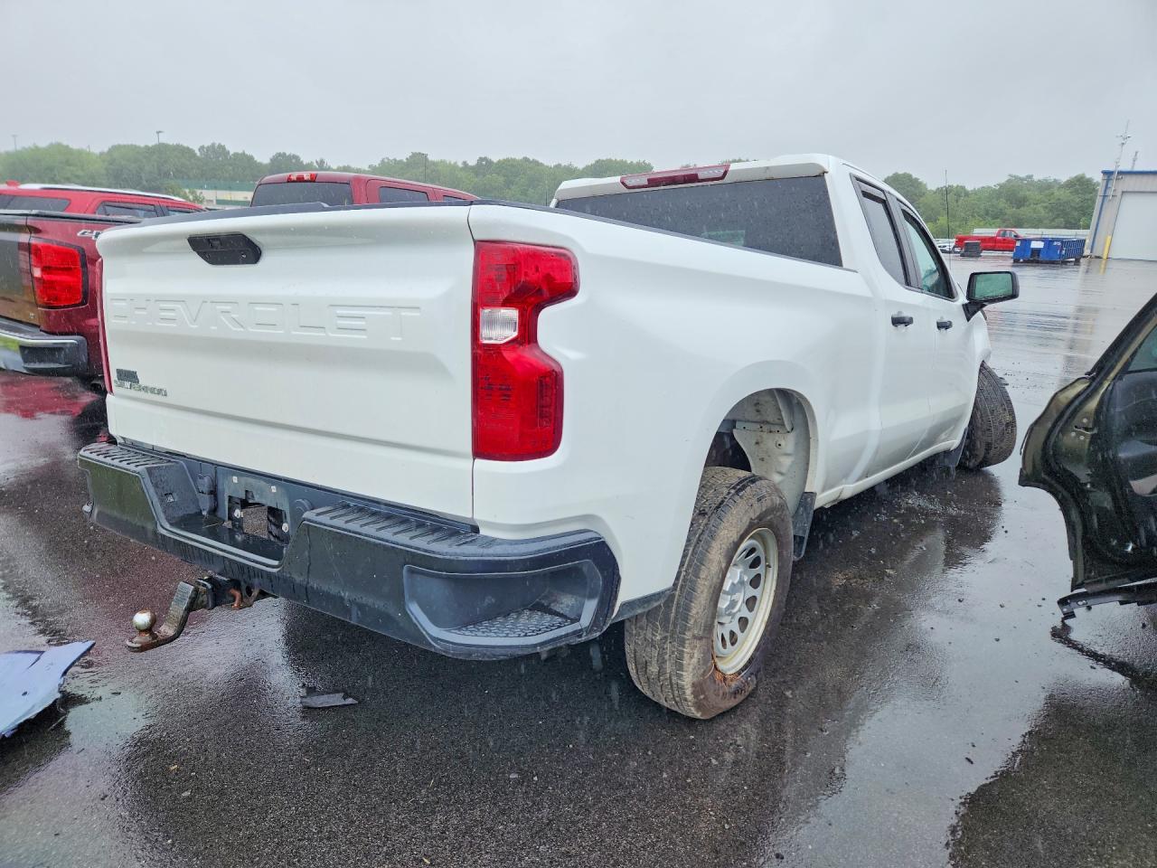 2020 Chevrolet Silverado C1500 - Image 3