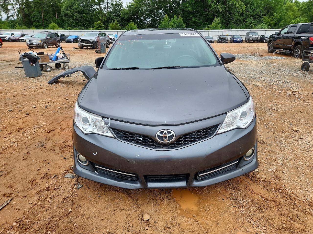 2013 Toyota Camry Se - Image 5