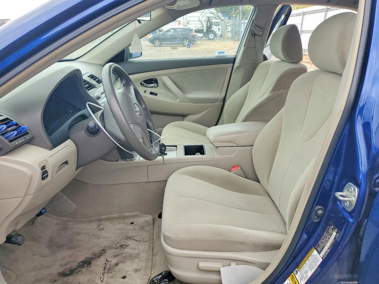 2007 Toyota Camry Le - Image 7