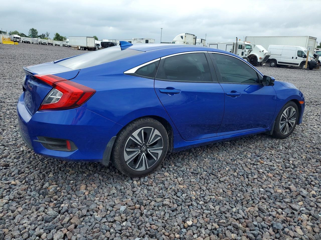 2017 Honda Civic Ex - Фото 3
