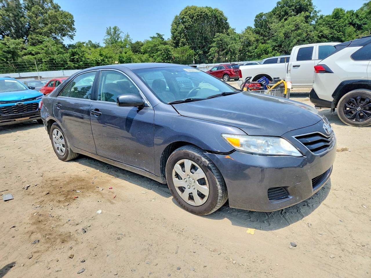 2011 Toyota Camry Le - Фото 4