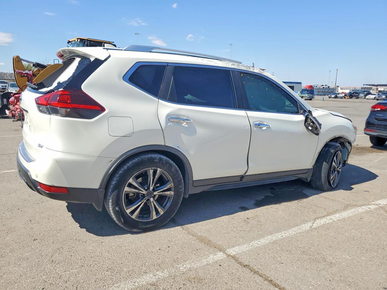 2020 Nissan Rogue Sv - Фото 3