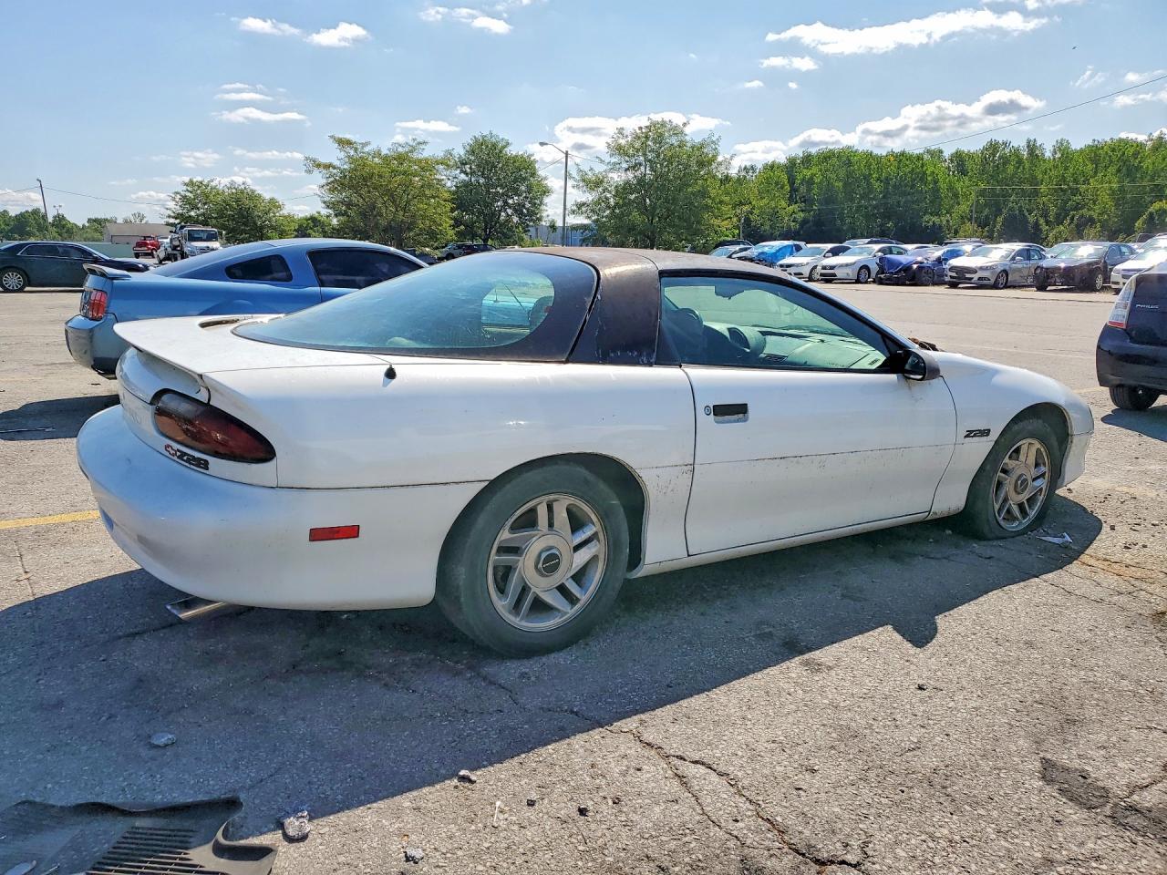 1994 Chevrolet Camaro Z28 - Фото 3