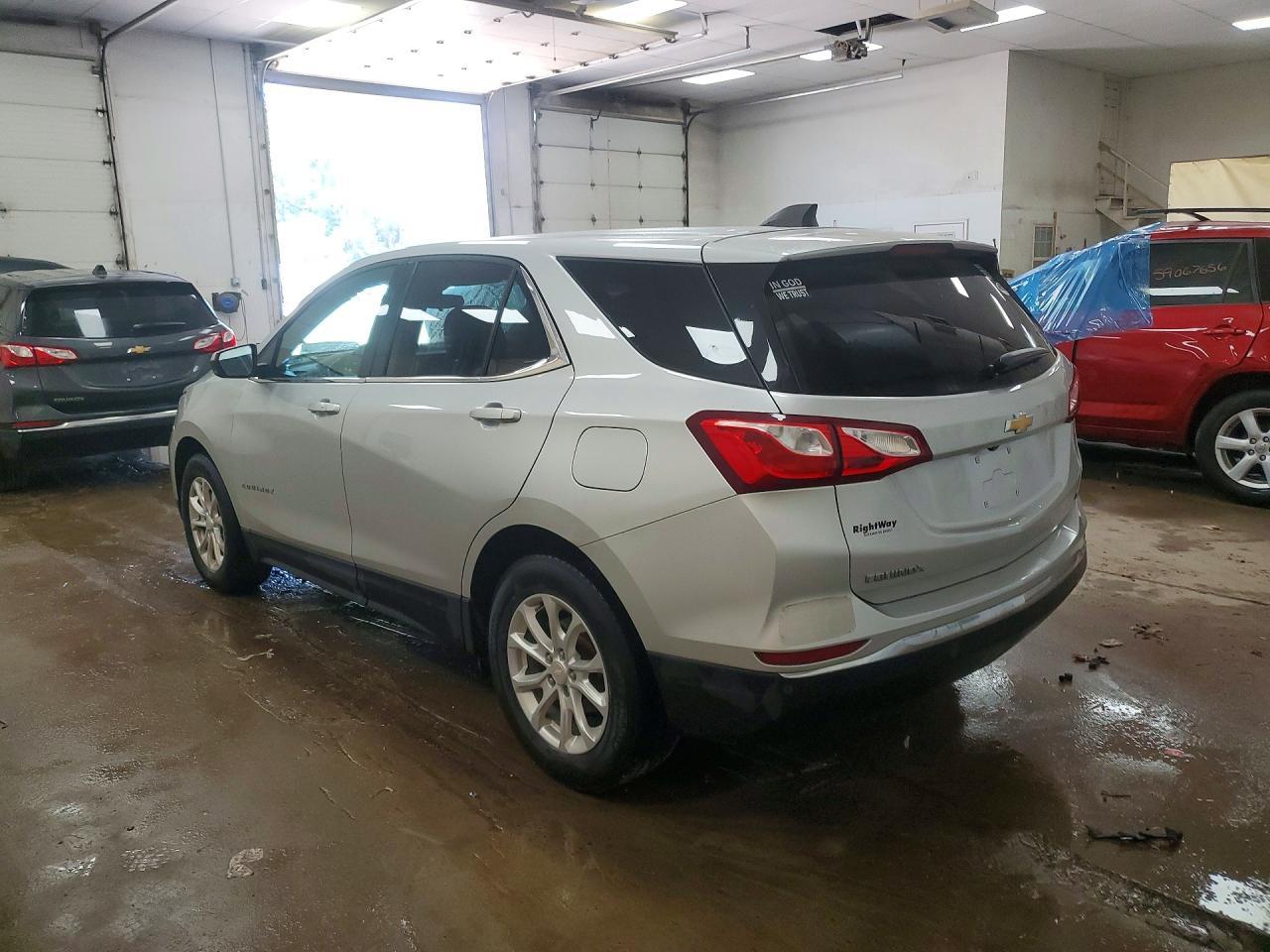 2020 Chevrolet Equinox Lt - Фото 2