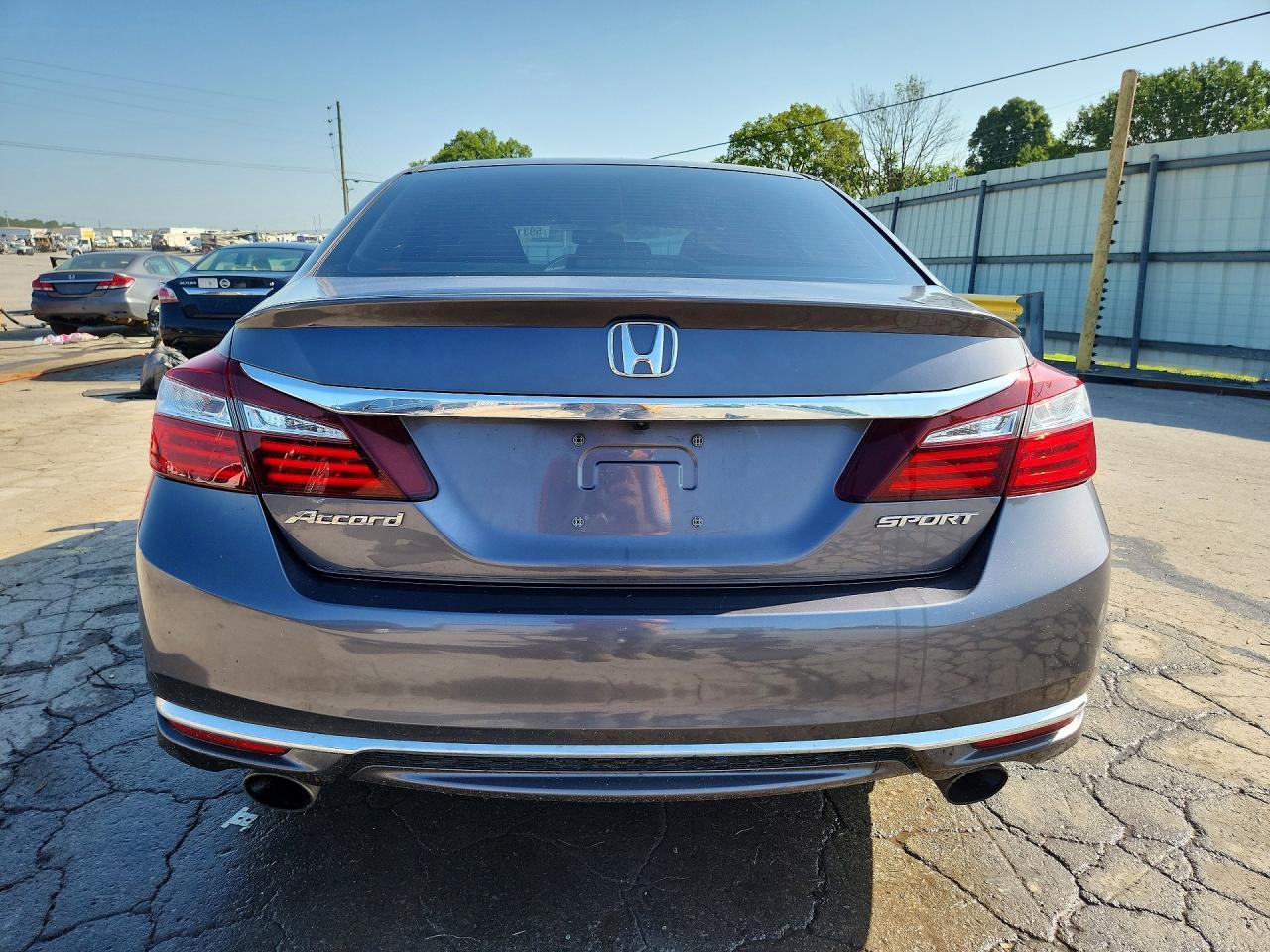 2016 Honda Accord Sport - Image 6