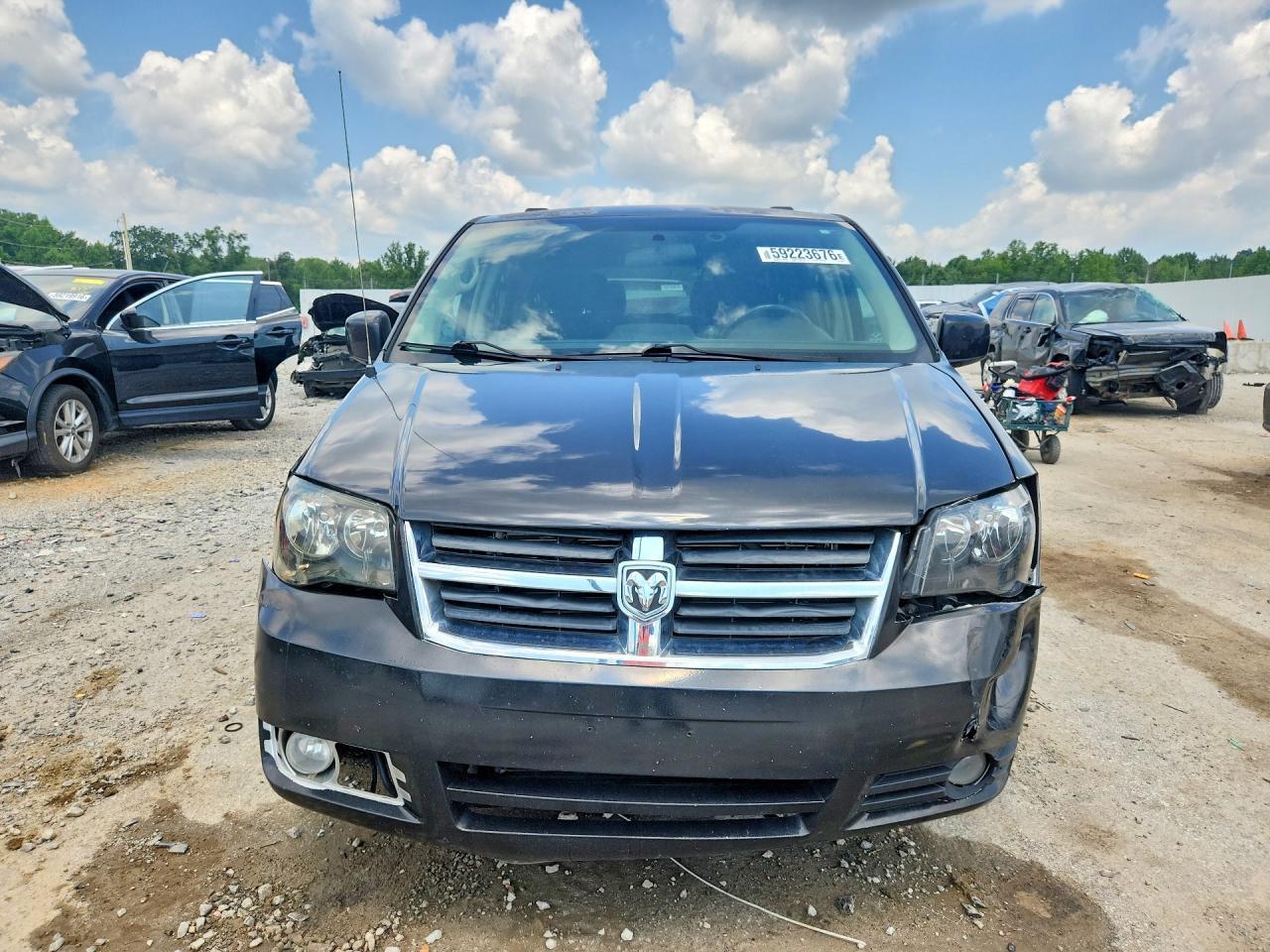 2011 Dodge Grand Caravan Crew - Фото 5