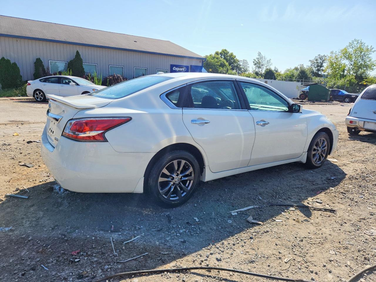 2015 Nissan Altima 2.5 S - Фото 3