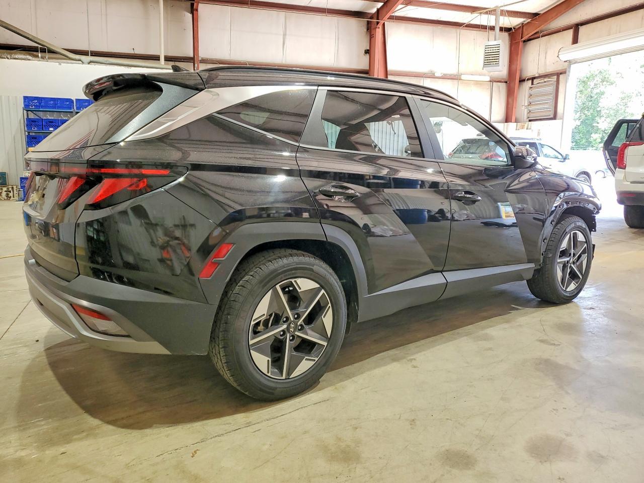 2025 Hyundai Tucson Sel - Image 3