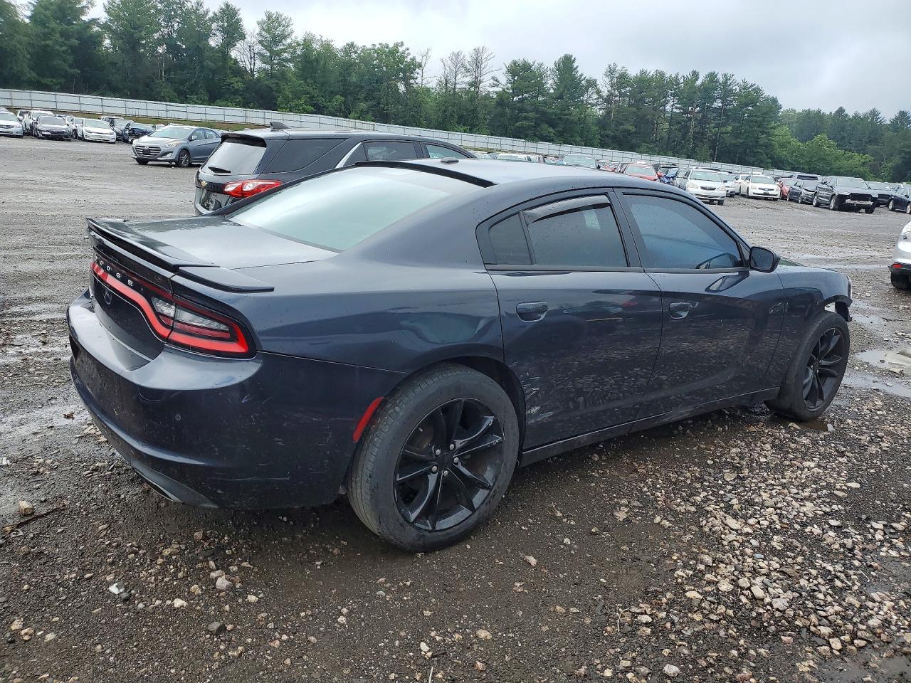2016 Dodge Charger Se - Image 3