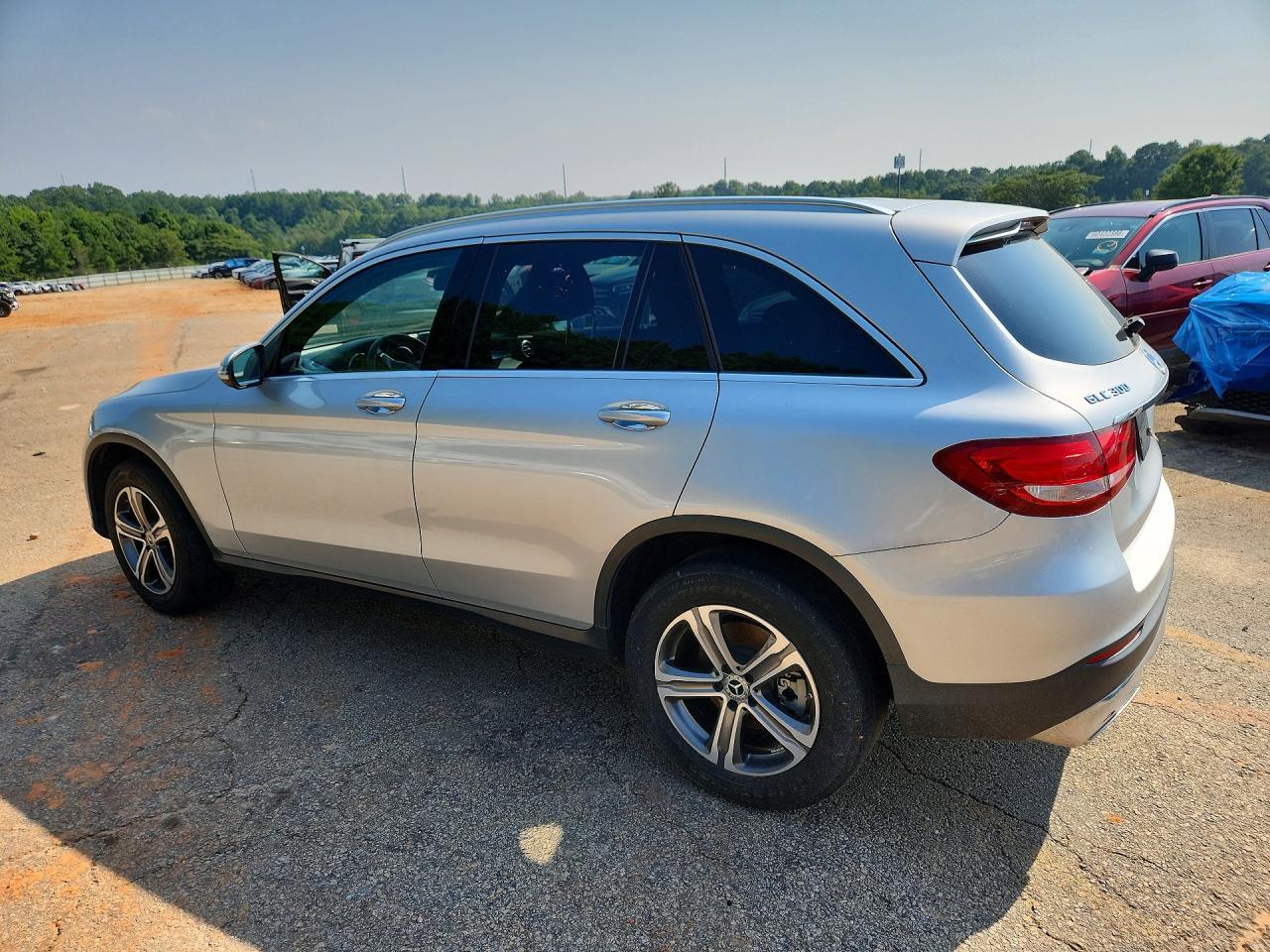 2017 Mercedes-Benz Glc 300 - Image 2