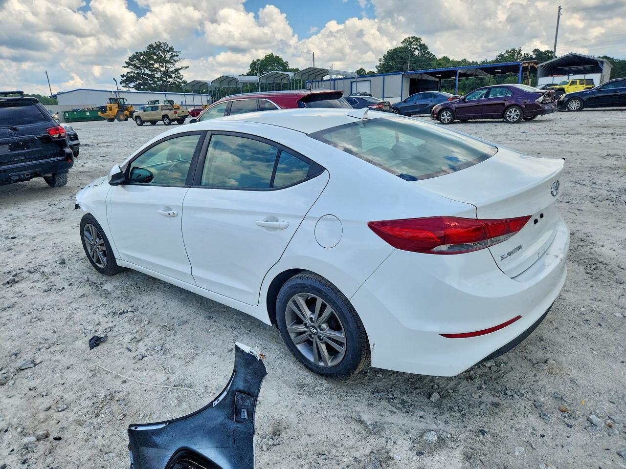 2017 Hyundai Elantra Se - Фото 2