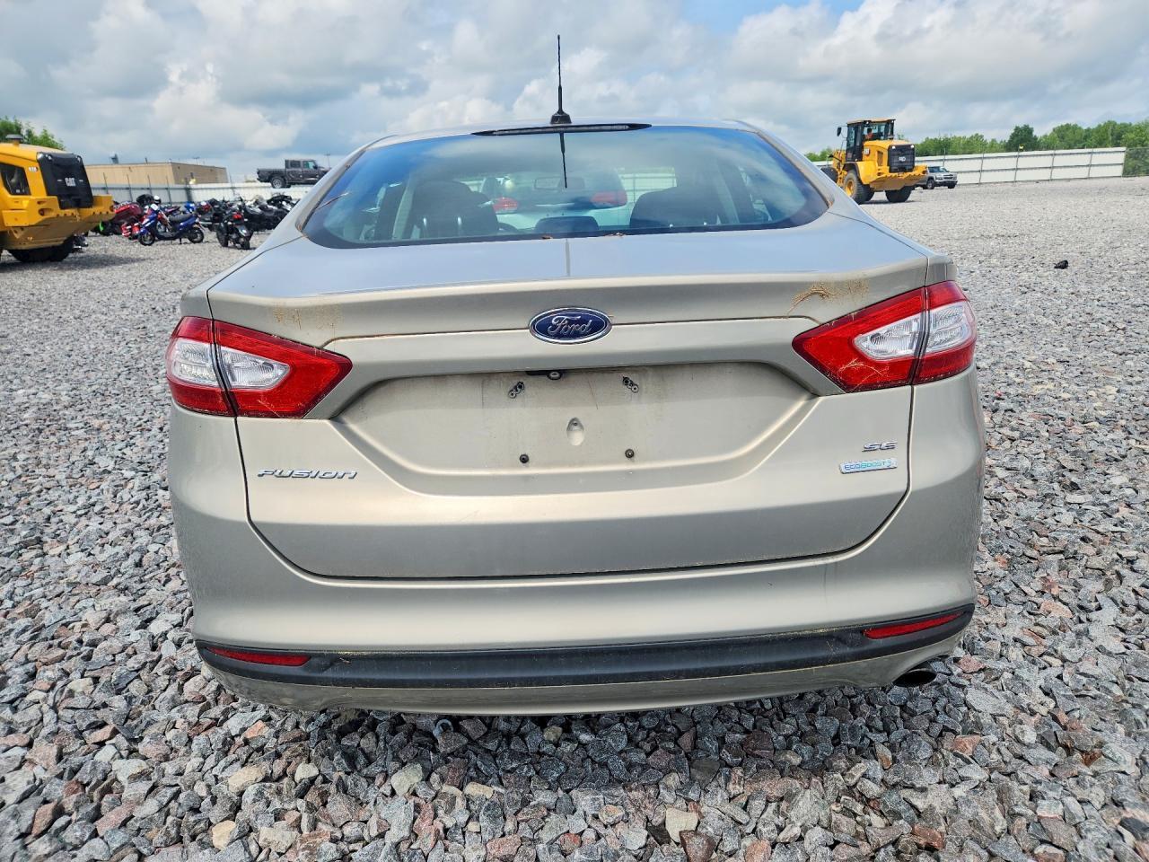 2015 Ford Fusion Se - Image 6