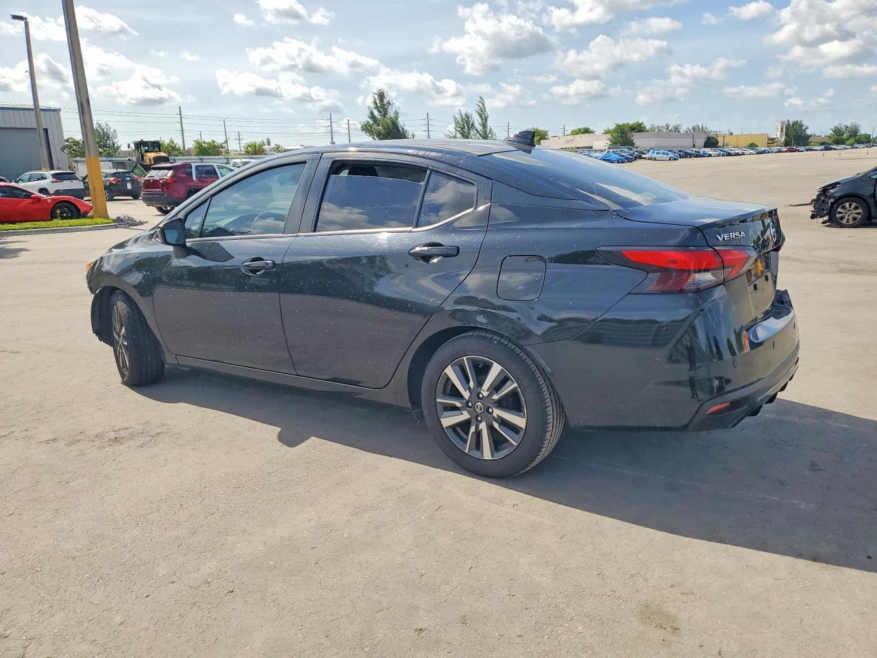 2021 Nissan Versa Sv - Image 2