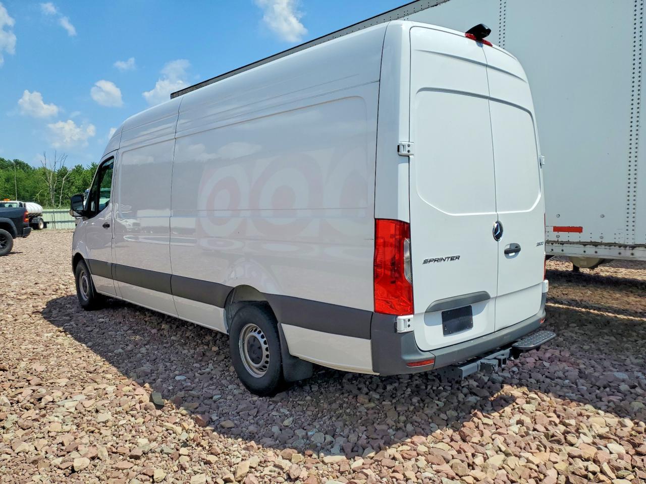 2025 Mercedes-Benz Sprinter 2500 - Image 2
