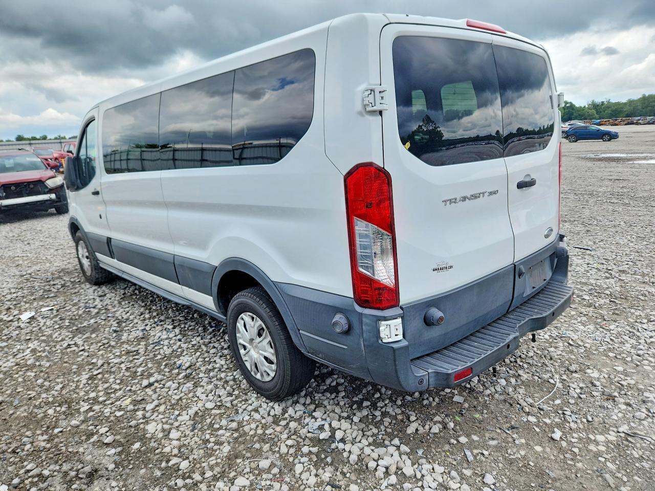 2015 Ford Transit T-350 - Фото 2