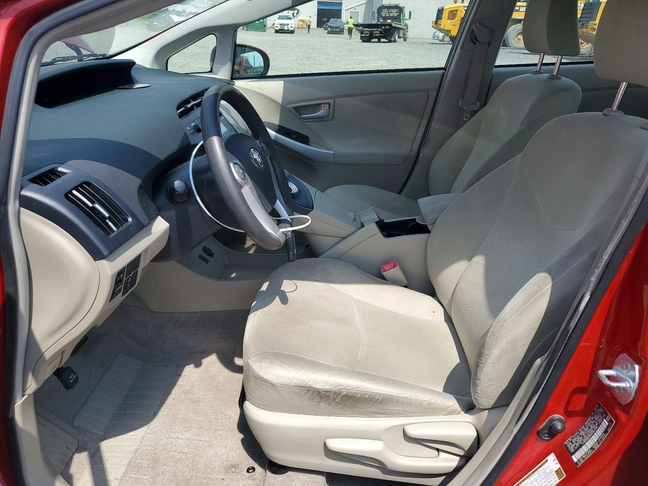 2010 Toyota Prius Iii - Фото 7