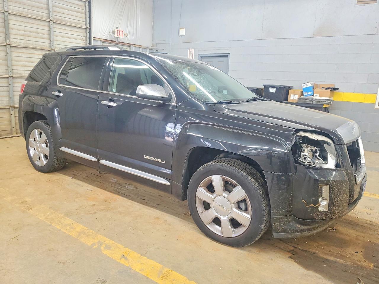 2013 GMC Terrain Denali - Image 4
