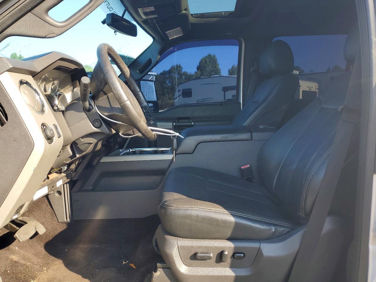 2015 Ford F250 Super Duty - Image 7