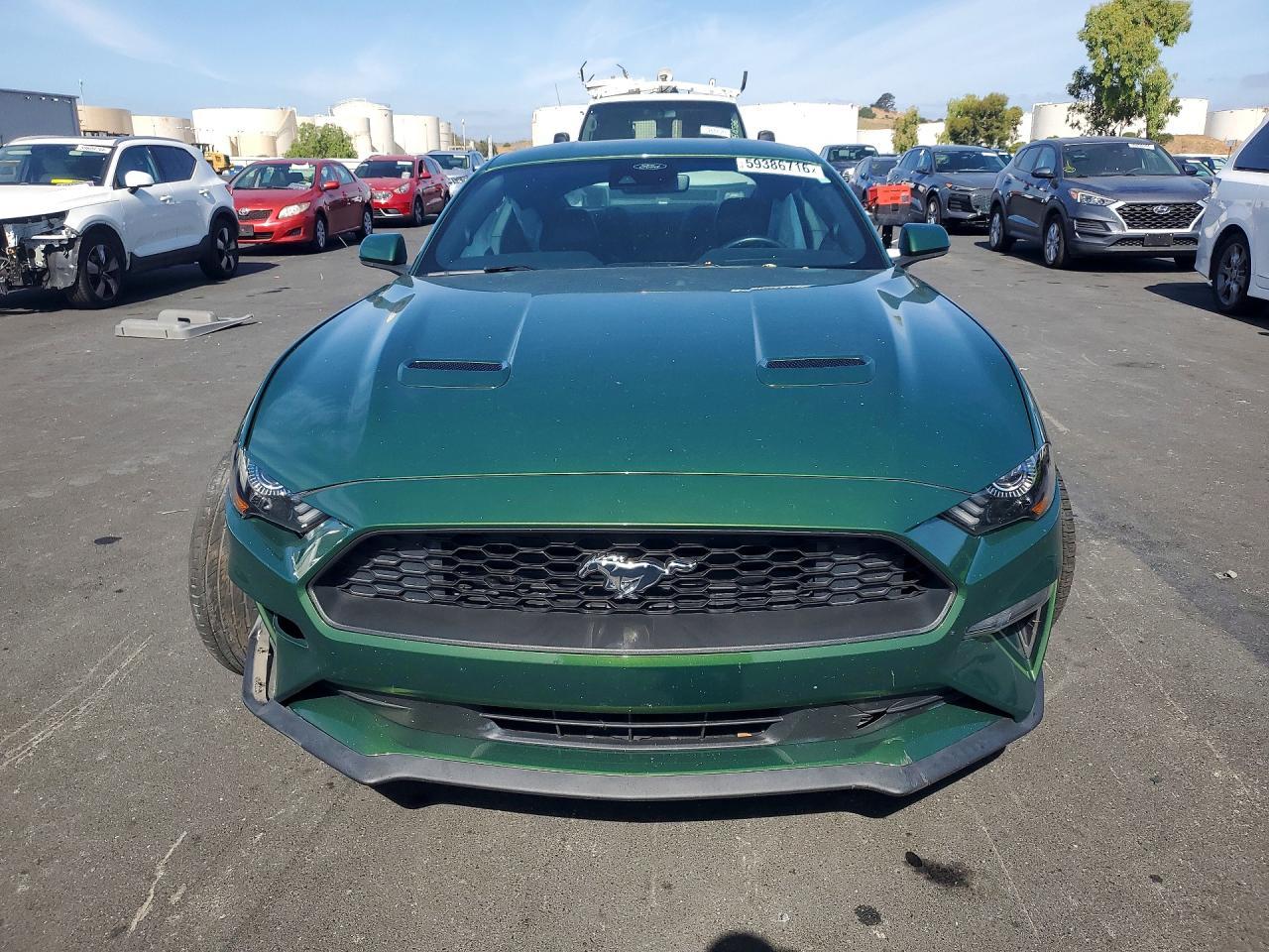 2022 Ford Mustang - Фото 5